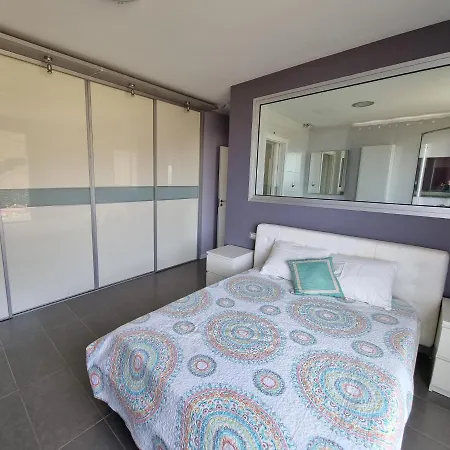 Sabina Villa *